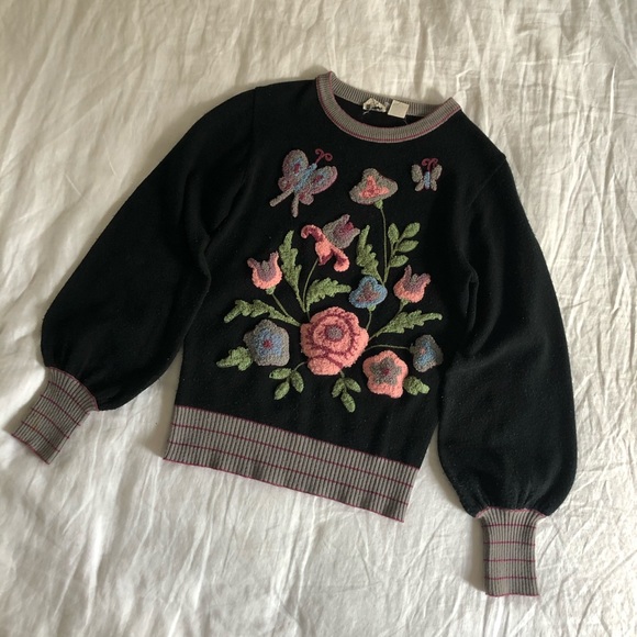 tiffany manor Sweaters - Vintage Puff Embroidered Sweater